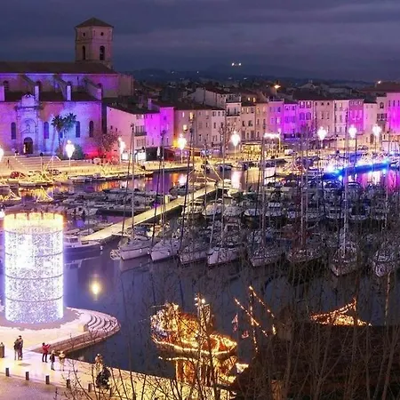 Apartment Beau T2 Equipe Sur Le Port, Centre La Ciotat