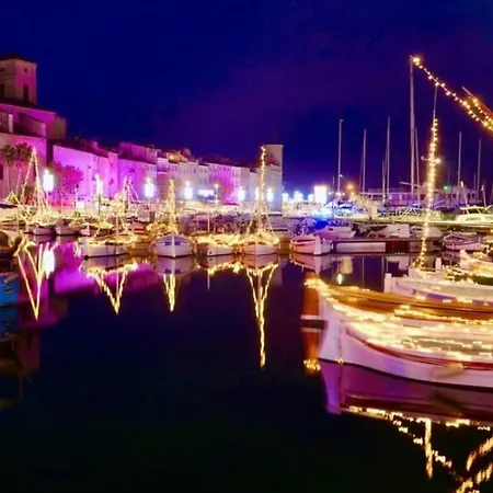 Beau T2 Equipe Sur Le Port, Centre Daire *